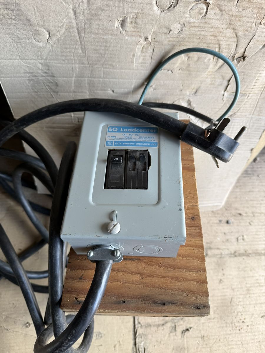 EQ Loadcenter 50 Amp EQ2 Circuit Breaker Panel 1-Phase 120/240V, HI-T-E