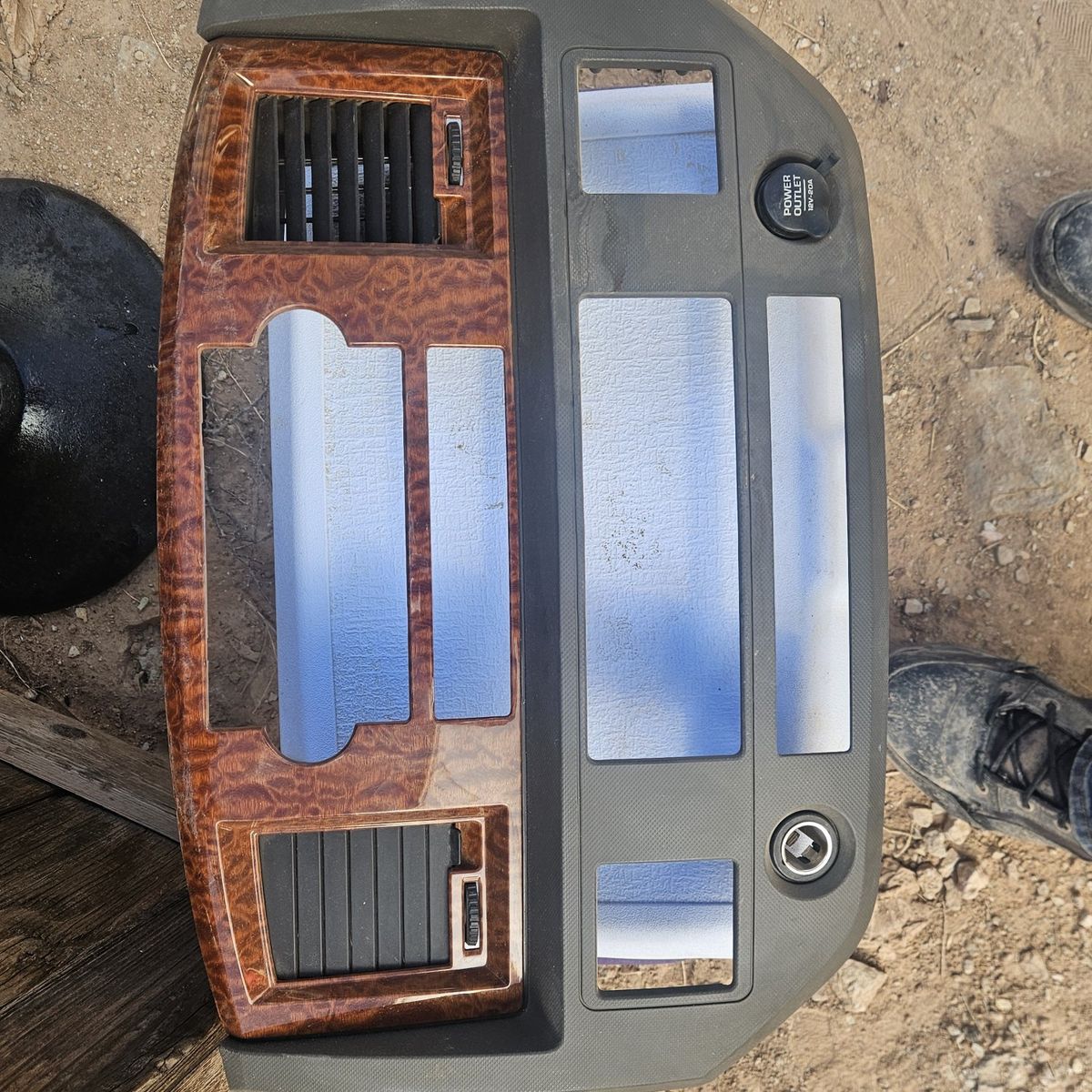 2006-2008 dodge trim