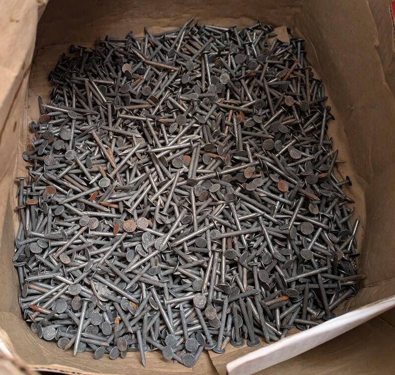 1-1/2" Galvanized Roofing Nails 12 lb