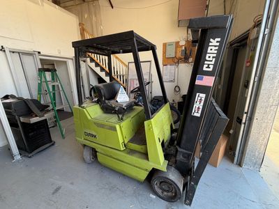 Clark 4,000 lb Forklift Free