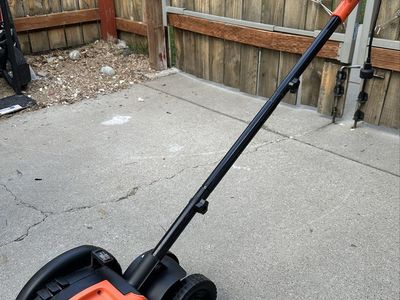 BLACK+DECKER LE750 12-Amp Electric Landscape Edger – Like New