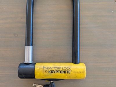 Kryptonite New York Lock Heavy Duty Bicycle U-Lock with Keys