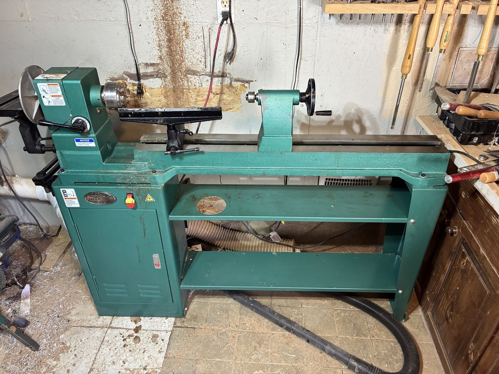 GRIZZLEY 1945 wood lathe