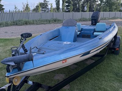 1970s eldocraft Bass Boat with Mariner 175 Outboard and Trolling Motor