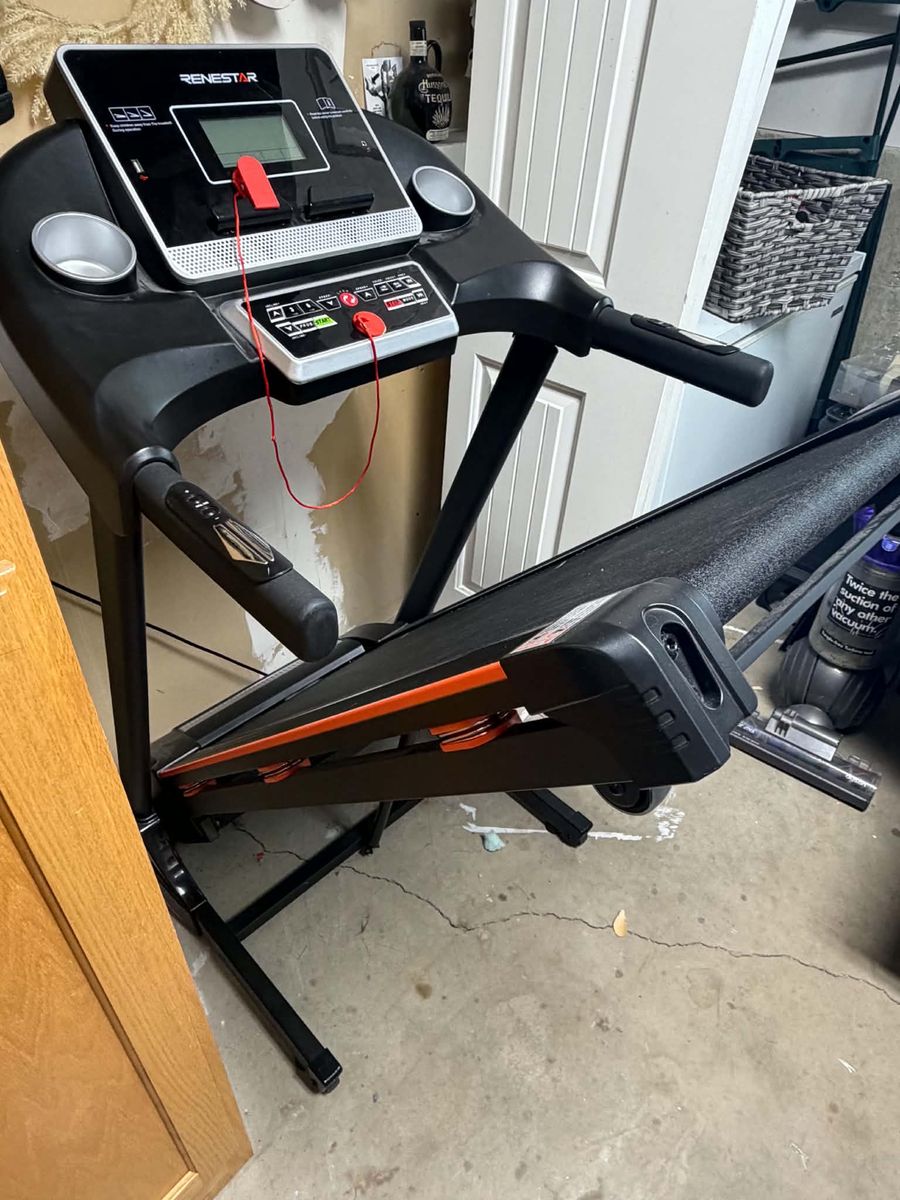 Renestar Treadmill