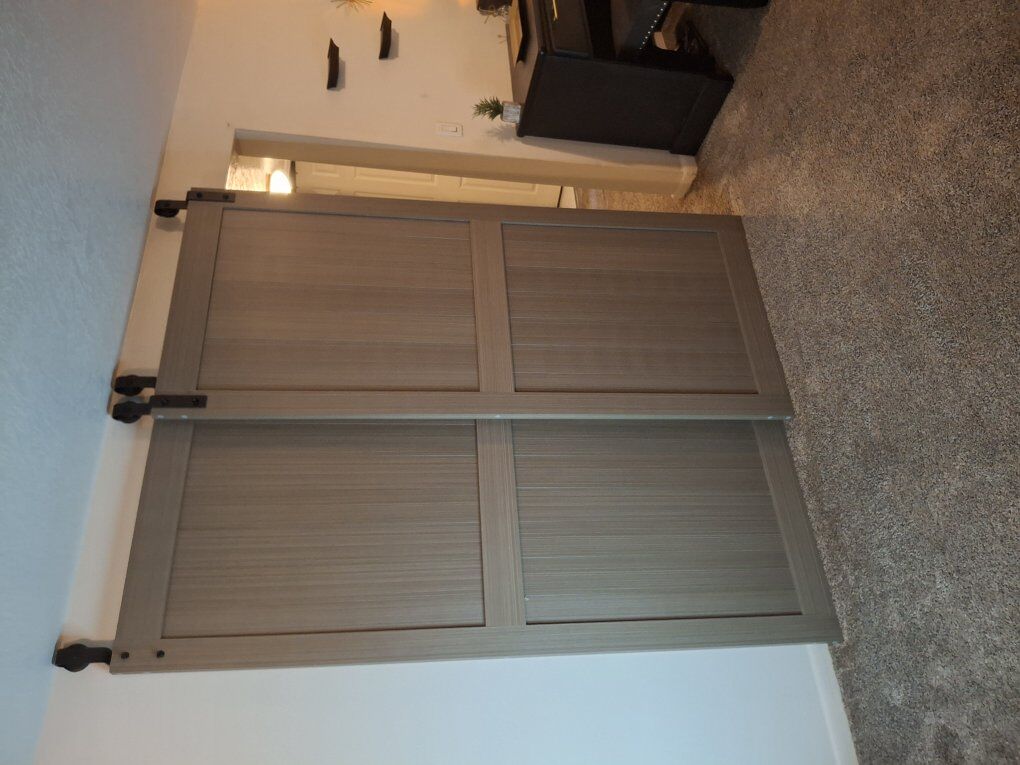 BRAND NEW: Double Barn Door + Hardware setup