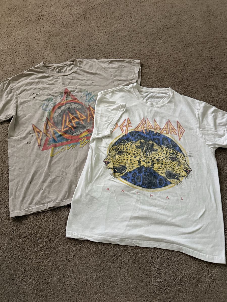 Def Leppard shirts size S/M