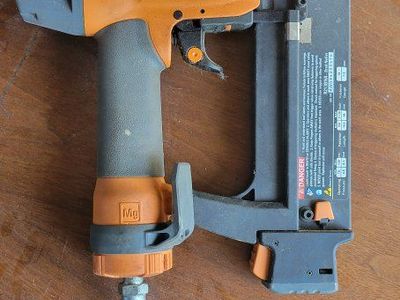RIDGID R09840B 18GA Cordless Brad Nailer - Used, Good Condition