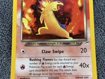 Dark Typhlosion 10/105 Holo Neo Destiny WOTC Pokemon Card NM
