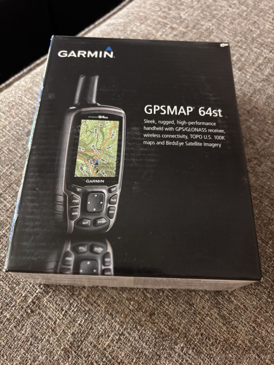 Awesome, like new Garmin gpsmap 64st gos in box