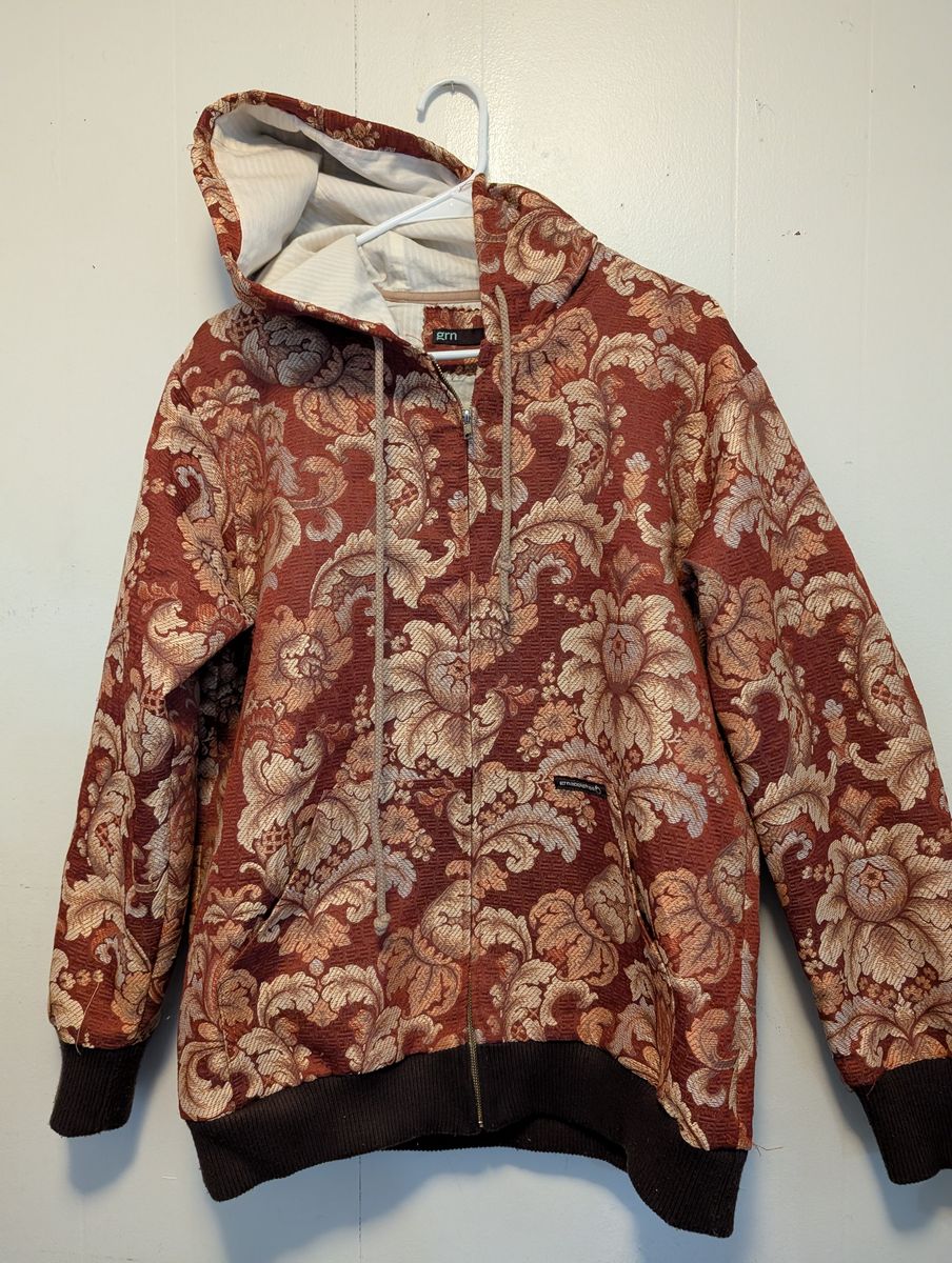 Grn Apple Tree ornate hoody, size L
