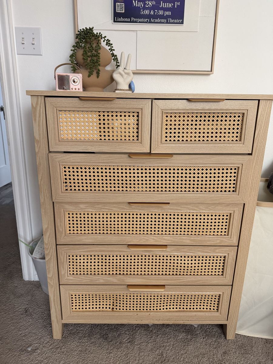 Tall dresser