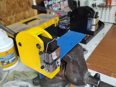 Central Machinery Shrinker Stretcher Kit and Mount