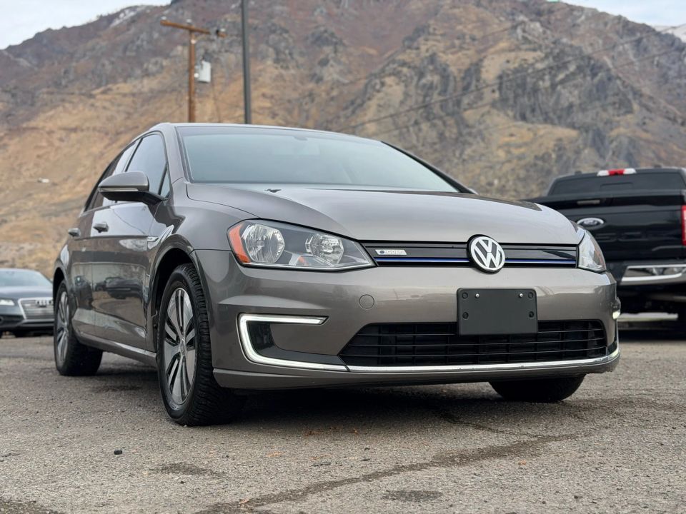 2016 Volkswagen e-Golf SE