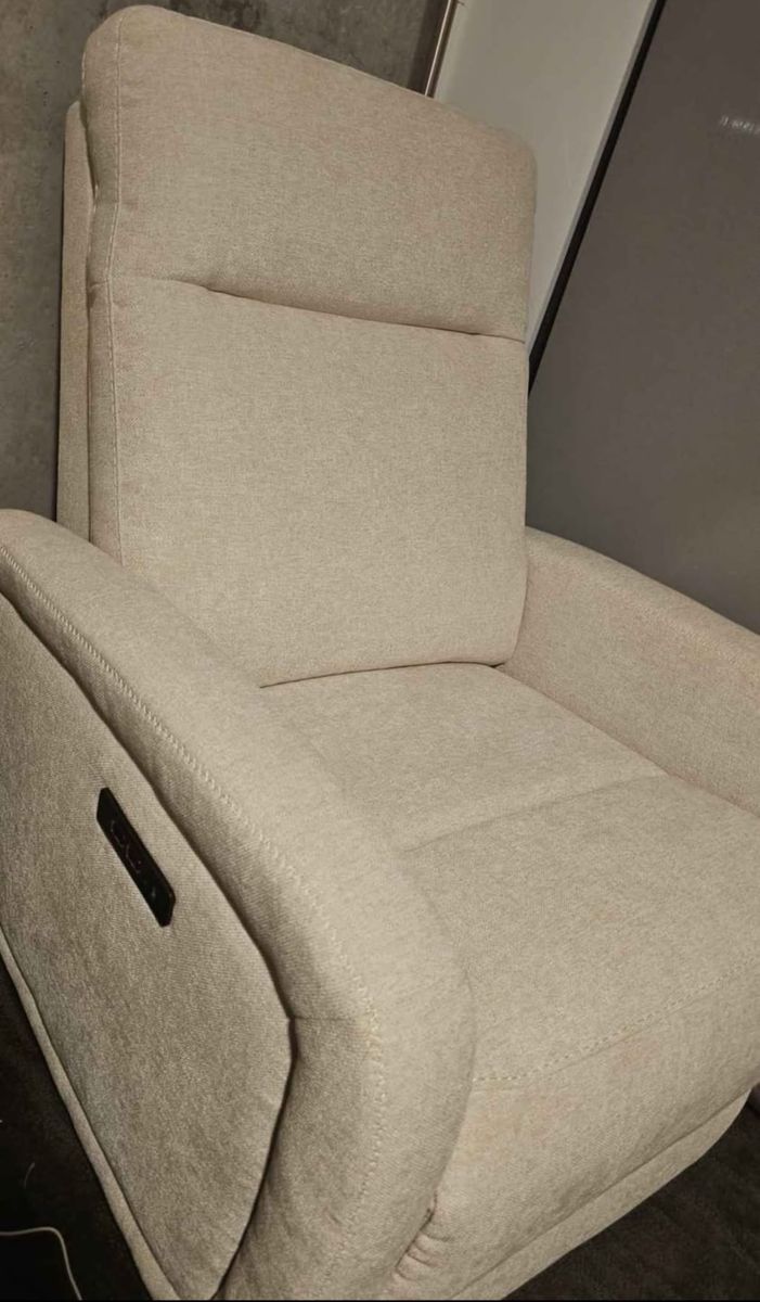 Electric Zero Wall Recliner Brand New NEEDS TO GO ASAP