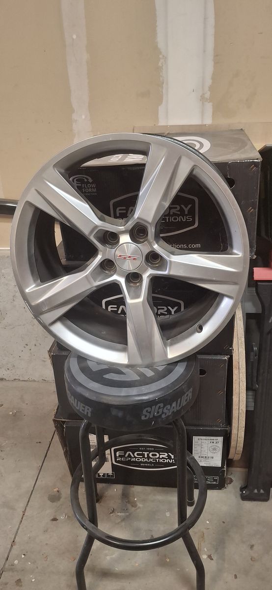 2018 Camaro SS Factory Rims