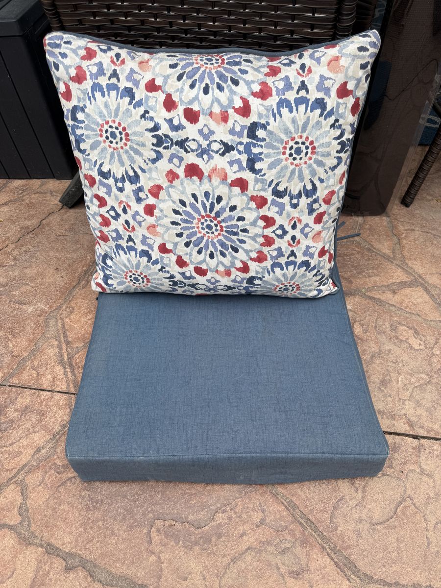 6-Piece Outdoor Deep Seat Patio Cushion Set (Removable / Washable Covers)