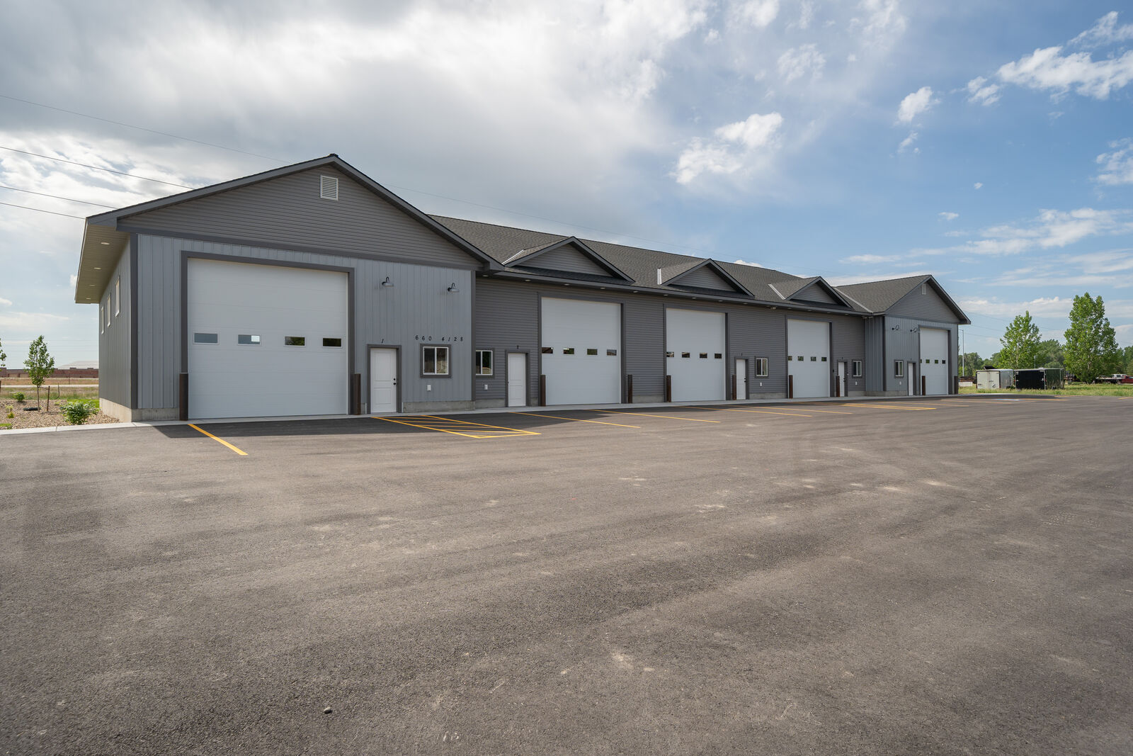 FIRST MONTH FREE WHEN YOU SIGN A 3-YEAR LEASE Commercial Lease Space for Lease