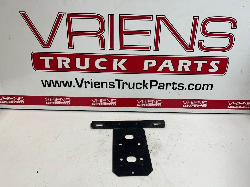 GROTE 4384 BRACKET, BLACK ENAMEL, LICENSE