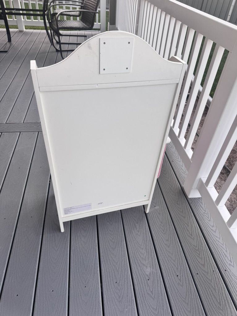 Main image 6