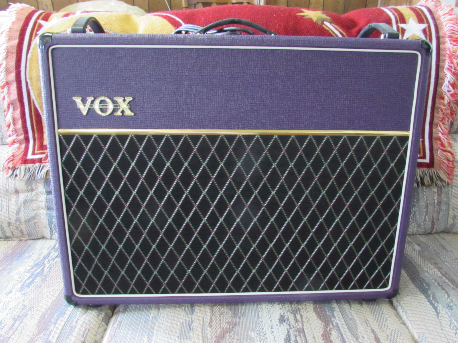 VOX LIMITED EDITION AC 30 IN RED AND PURPLE