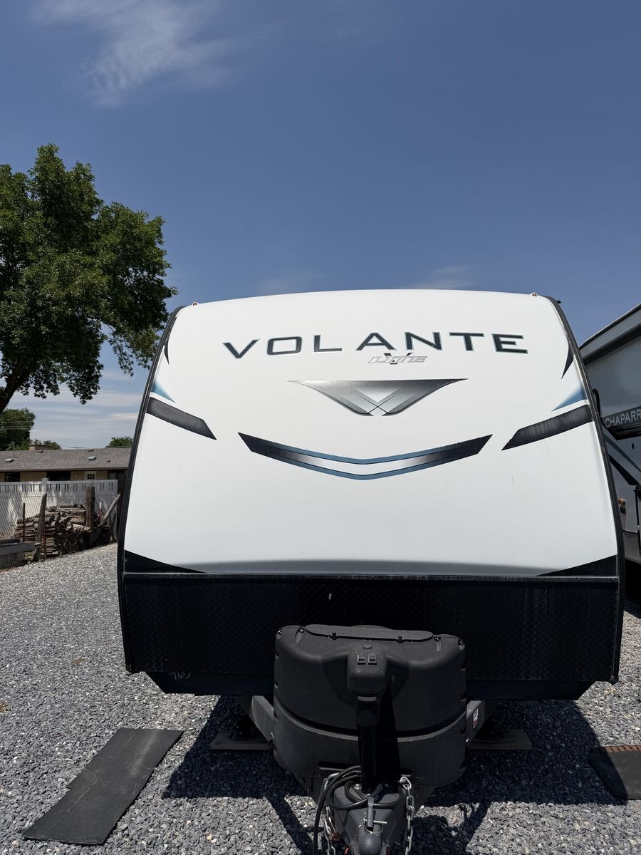 22 CrossRoads Volante Lite Travel Trailer