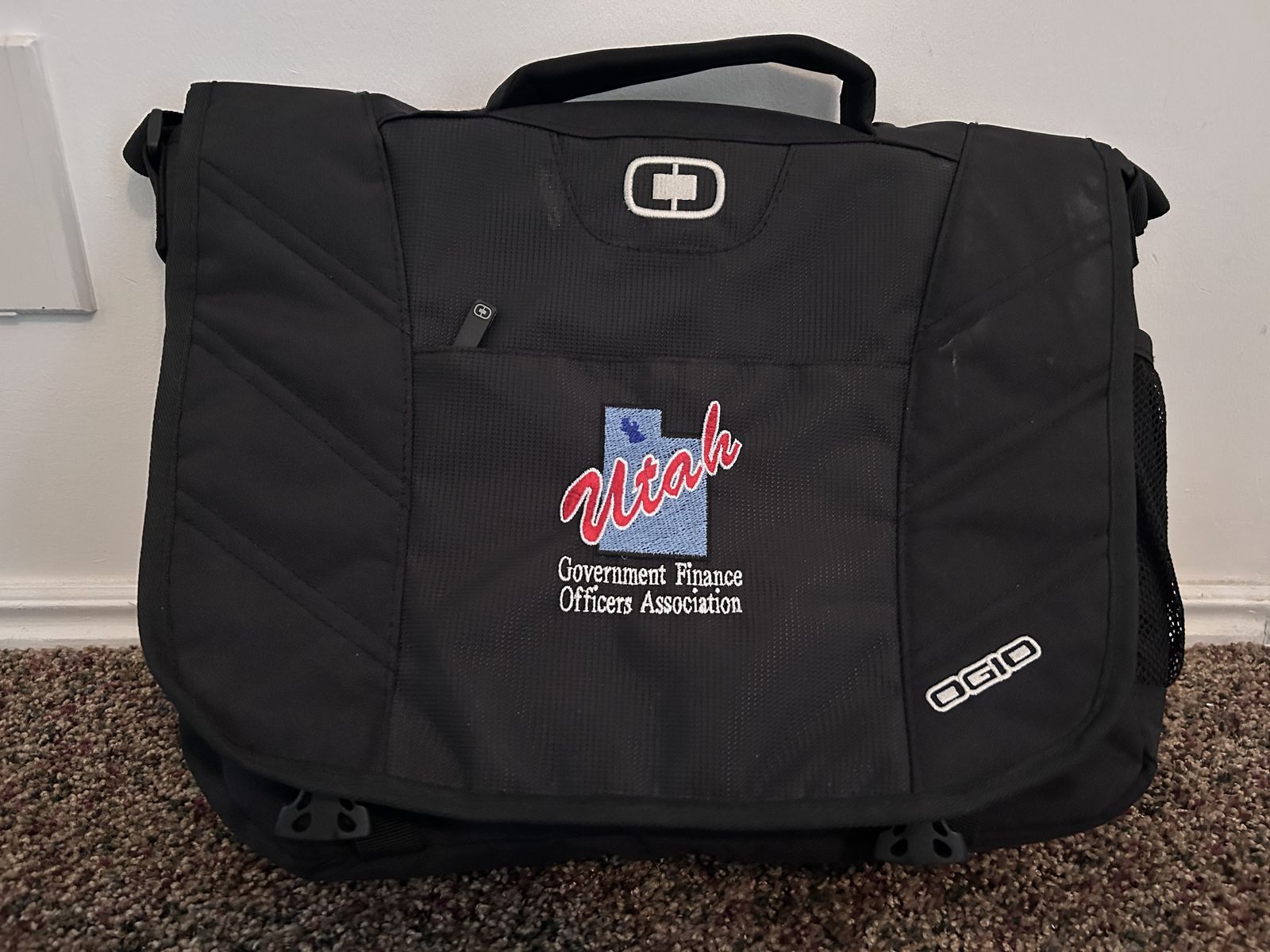 Large briefcase/travel bag