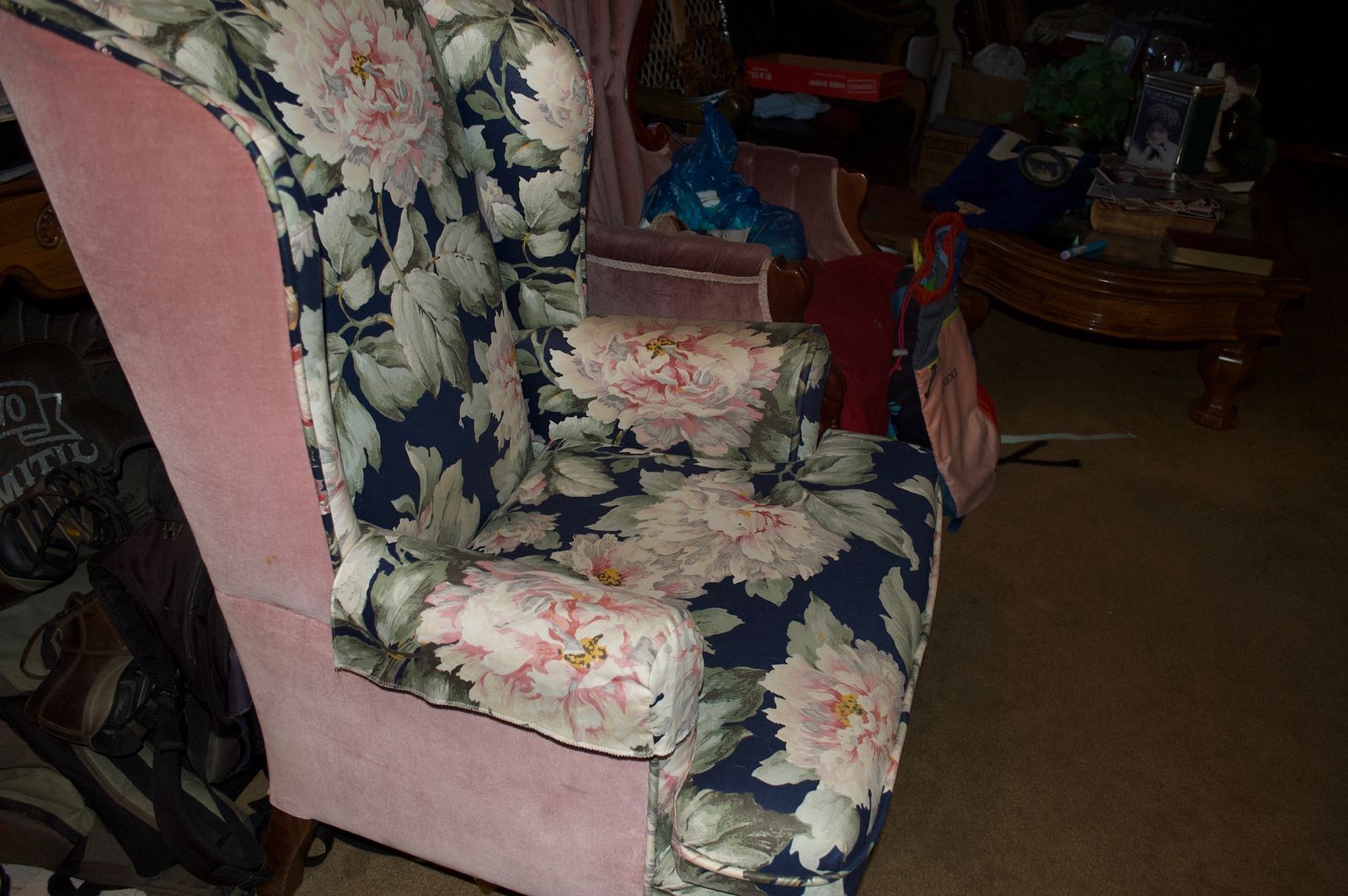 BEAUTIFUL CHAIRS.