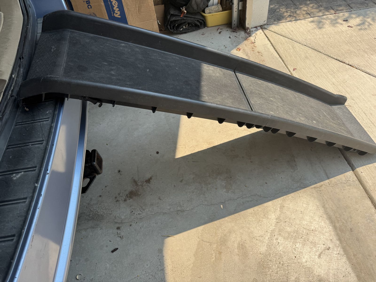 Dog car ramp