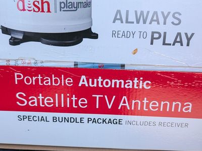 RV Satellite Dish Playmaker