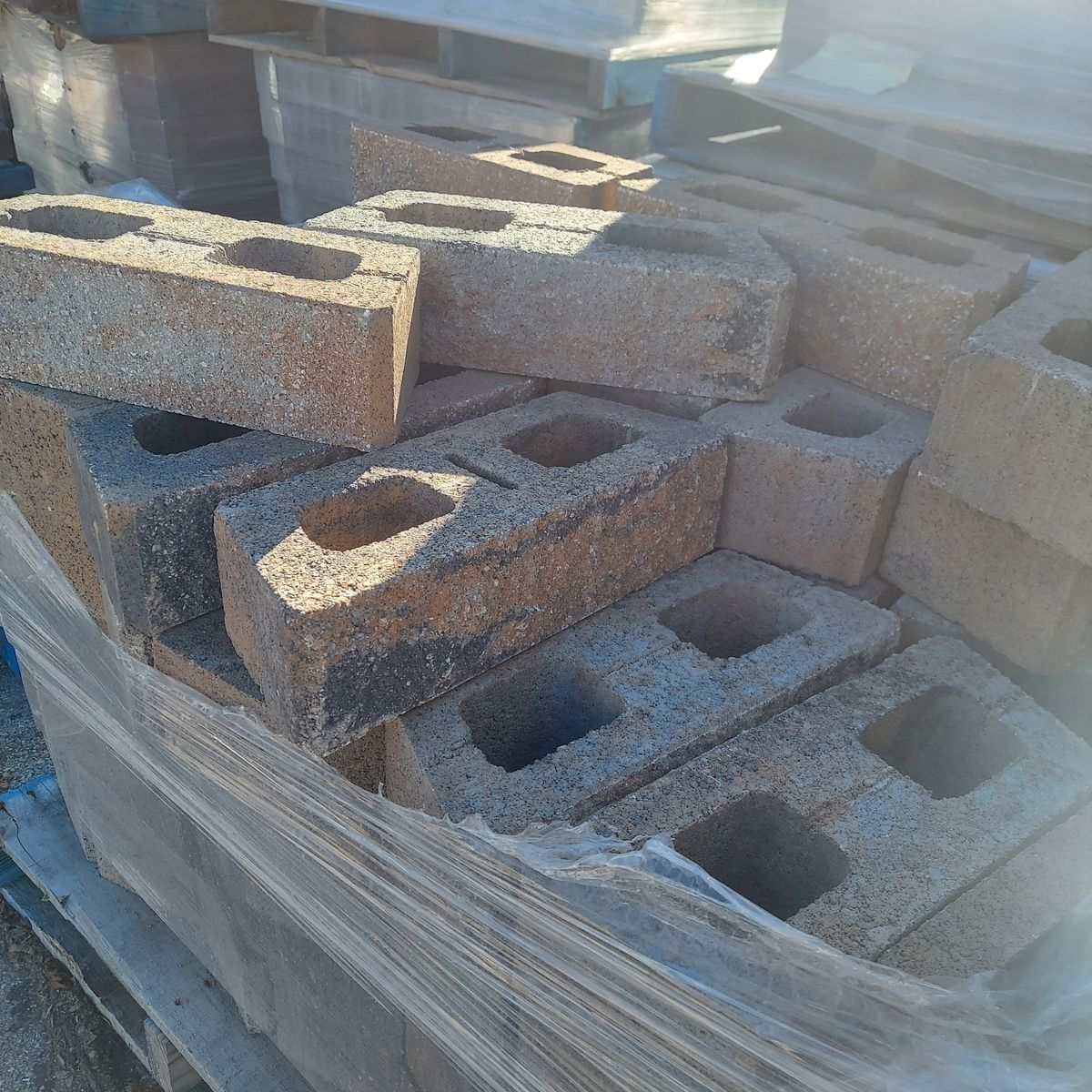 Main image 2