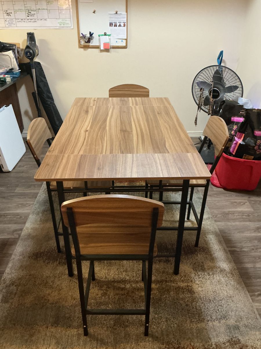 New table and chairs