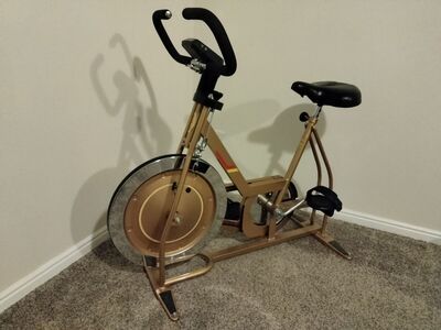 Schwinn DX-900 stationary bicycle