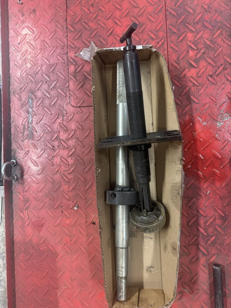 Gimbal Bearing Puller
