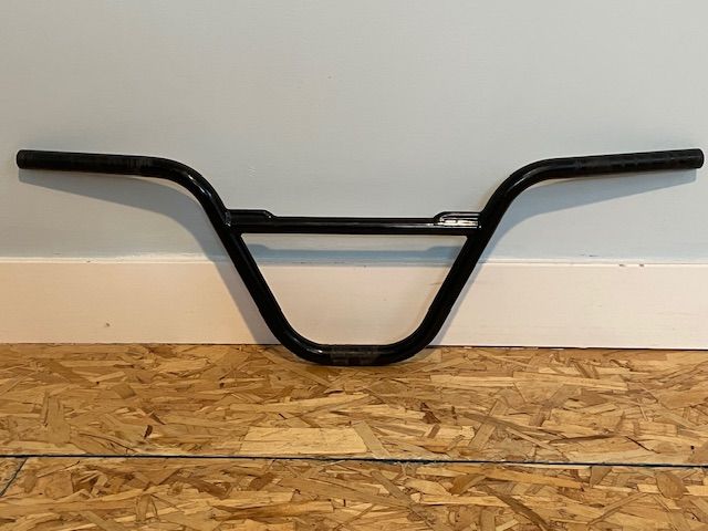 Rare set of BMX handlebars 8.5” 24Se7en (TNF)