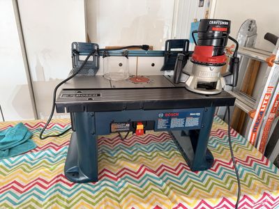 Bosch Router Table & Router Set – Excellent Condition