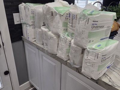 McKesson Ultra Underwear Adult Diapers, Medium (32-44 in. waist), Heavy Absorbency, 15 Packs of 20