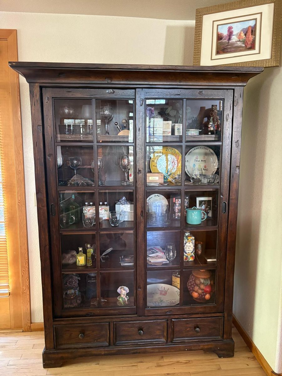 Quality furniture for 5BR home - indoor / outdoor: 5 Level decorative dark wooden hutch
