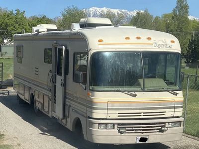 1993 Fleetwood Bounder (Lots of Upgrades)