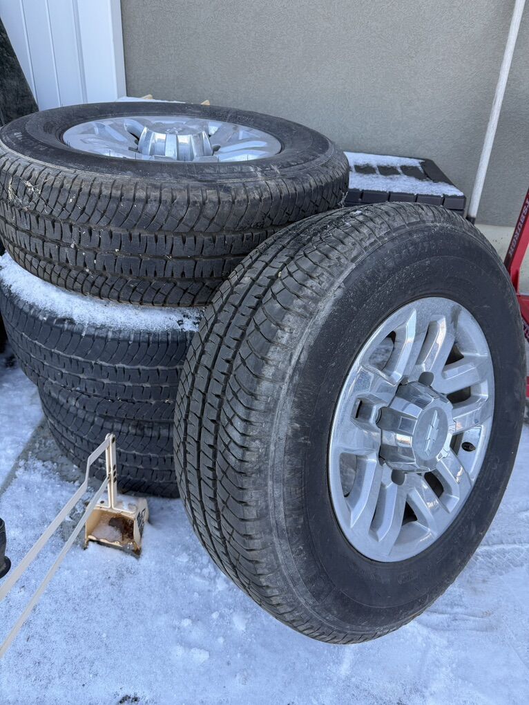 265/70R18 2500 Duramax