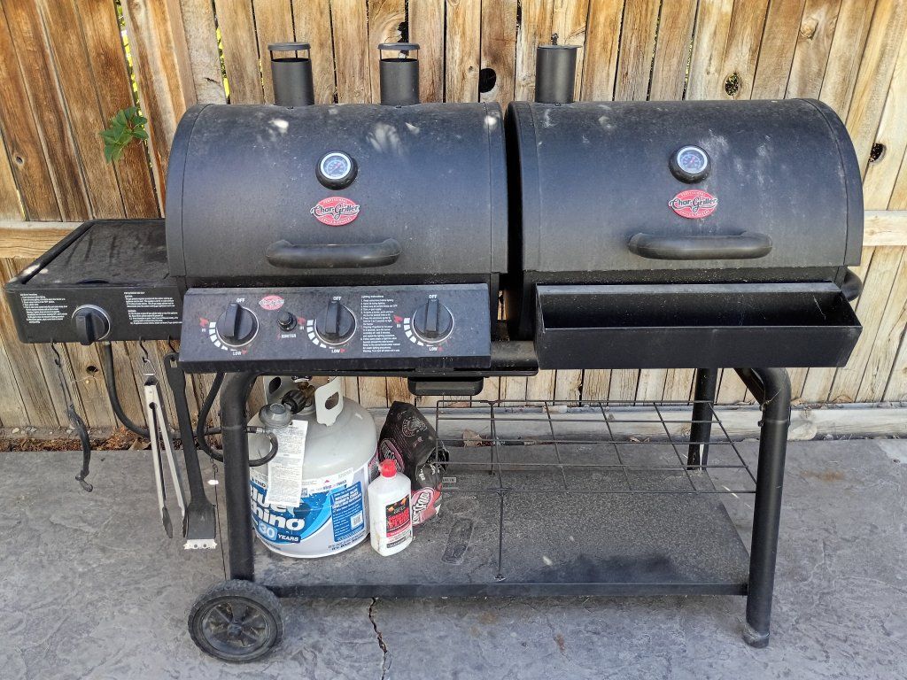 Char-Griller Propane & Charcoal Combo Grill