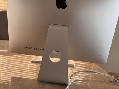 Computer - Apple iMac Desktop 21.7 inch