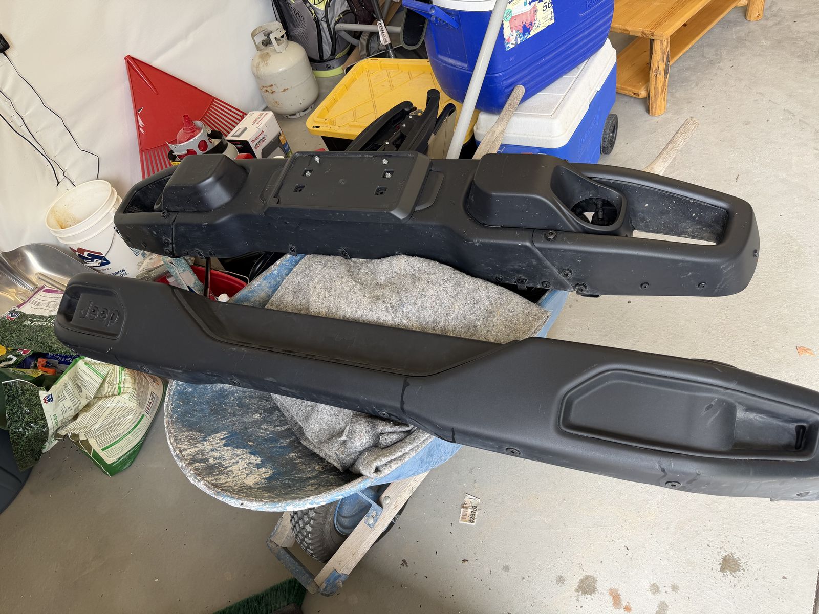 Jeep bumpers, fenders and rock sliders