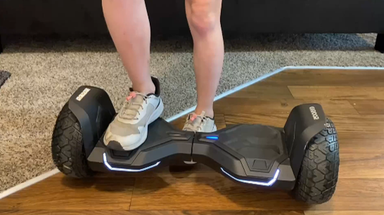 Gyroor Hoverboard - Excellent Condition - Includes Carrying Bag and Charger as well.