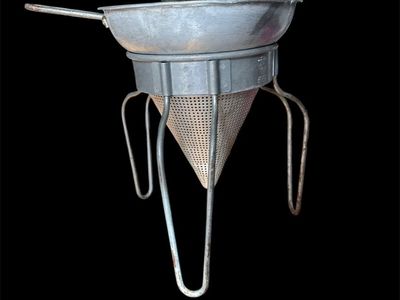 Aluminum Colander Strainer & Pestle No. 8