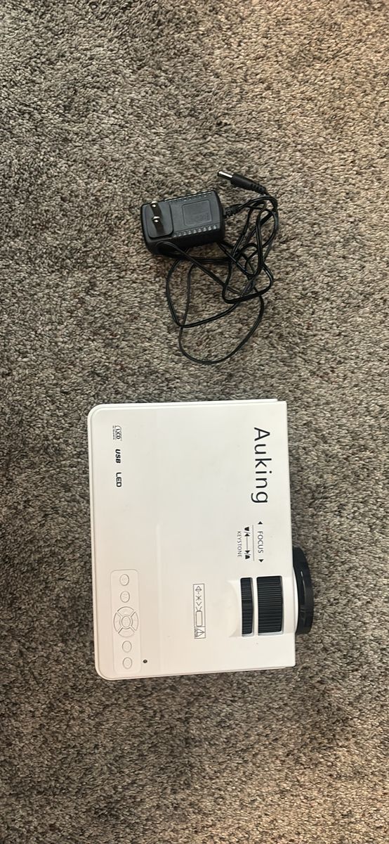 Auking Mini Projector