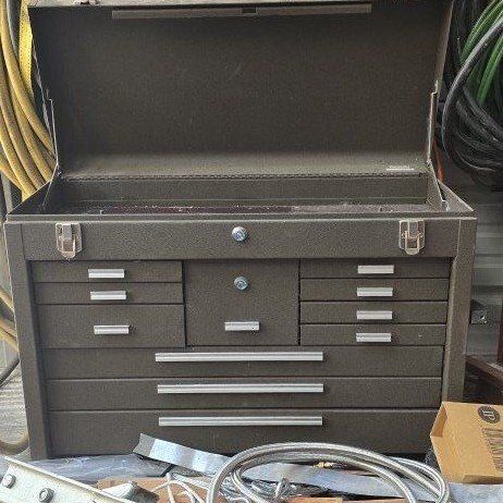 Kennedy 26" #3611 Tool Box