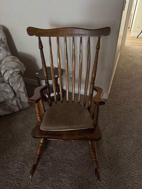 Rocking chair wooden