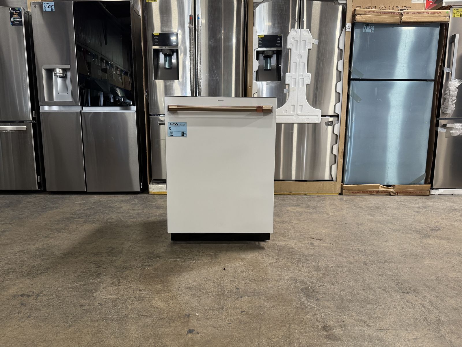 CAFE FULLY INTEGRATED MATTE WHITE DISHWASHER