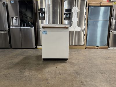 CAFE FULLY INTEGRATED MATTE WHITE DISHWASHER